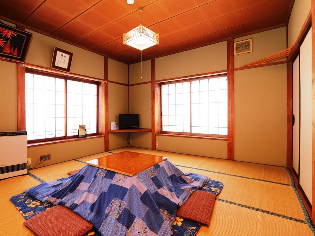 Hotel Minshuku Kojima Nozawaonsen Esterno foto
